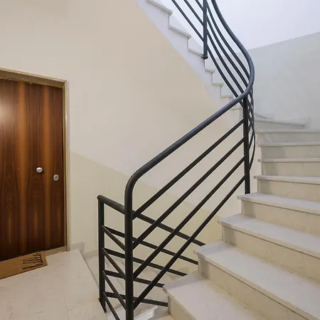 דירה Arena Gateway - Modern Comfort